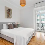 Whome - Brand New Luxury 4-bed With Riverside Views & Ac شقة