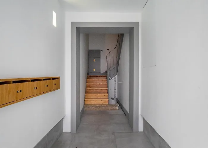 Whome - Brand New Luxury 4-bed With Riverside Views & Ac *