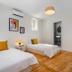 Διαμέρισμα Whome - Brand New Luxury 4-bed With Riverside Views & Ac