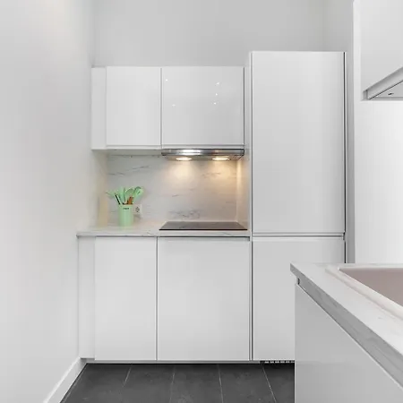 Whome - Brand New Luxury 4-bed With Riverside Views & Ac *