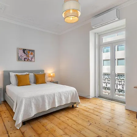 Whome - Brand New Luxury 4-bed With Riverside Views & Ac Apartment *