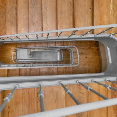 Whome - Brand New Luxury 4-bed With Riverside Views & Ac Lejlighed