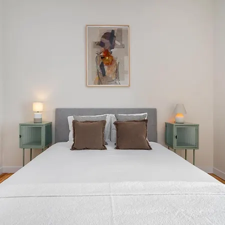 Whome - Brand New Luxury 4-bed With Riverside Views & Ac Lägenhet *