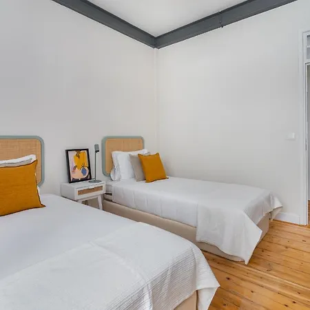 Whome - Brand New Luxury 4-bed With Riverside Views & Ac *